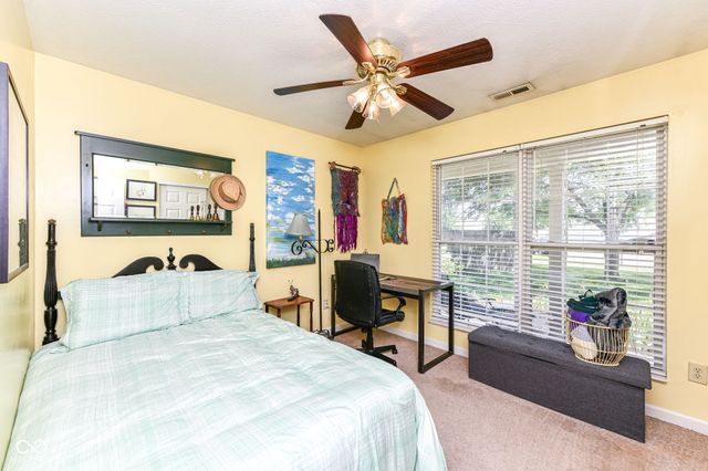 1214 Stonebridge Drive, Anderson, IN 46013