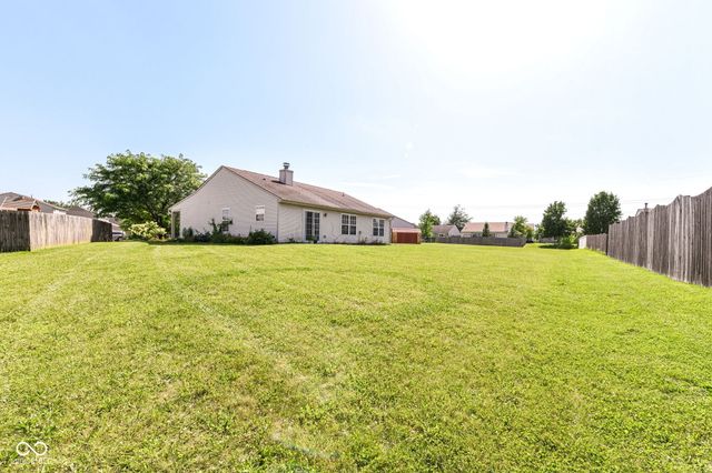 1214 Stonebridge Drive, Anderson, IN 46013