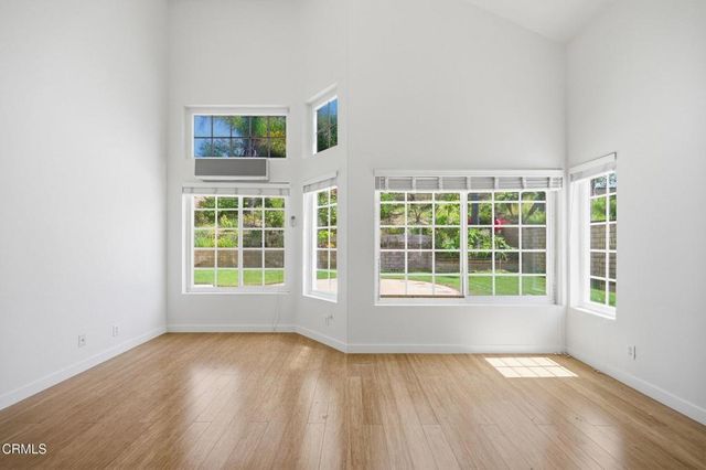 5058 Via Cupertino, Camarillo, CA 93012