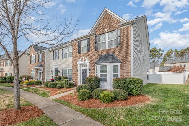 6422 Hasley Woods Drive, Huntersville, NC 28078
