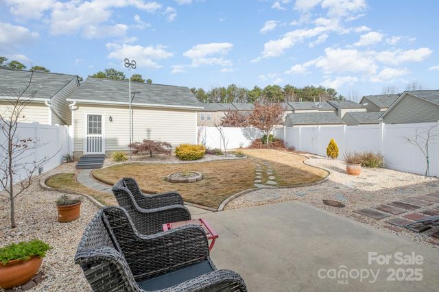 6422 Hasley Woods Drive, Huntersville, NC 28078