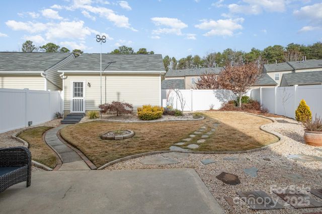 6422 Hasley Woods Drive, Huntersville, NC 28078