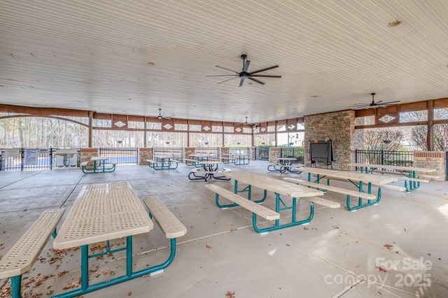 6422 Hasley Woods Drive, Huntersville, NC 28078