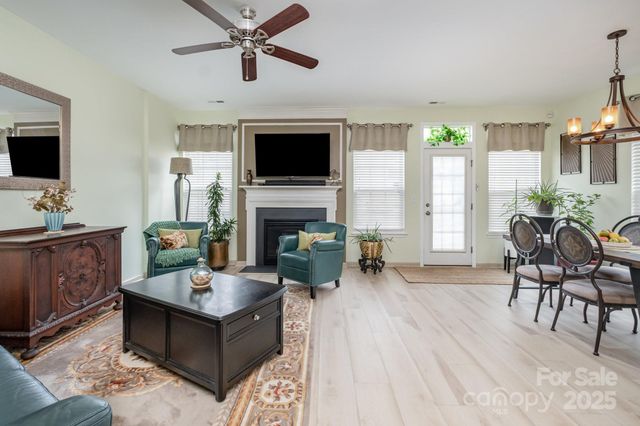 6422 Hasley Woods Drive, Huntersville, NC 28078