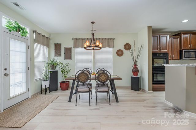 6422 Hasley Woods Drive, Huntersville, NC 28078