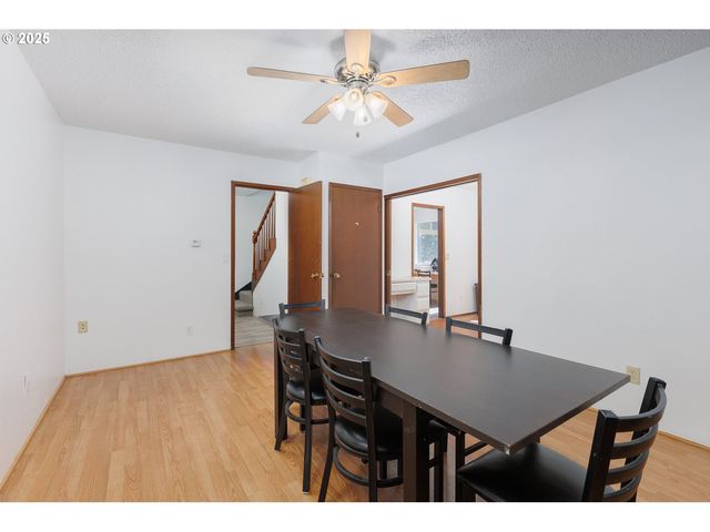 24358 QUEEN ANNE Dr, Philomath, OR 97370