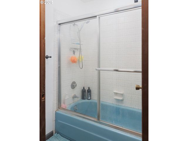 24358 QUEEN ANNE Dr, Philomath, OR 97370