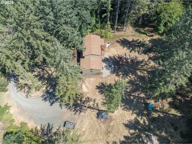 24358 QUEEN ANNE Dr, Philomath, OR 97370