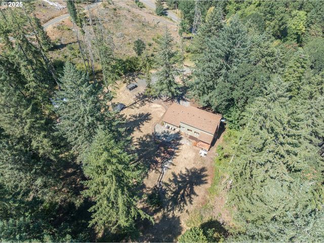 24358 QUEEN ANNE Dr, Philomath, OR 97370