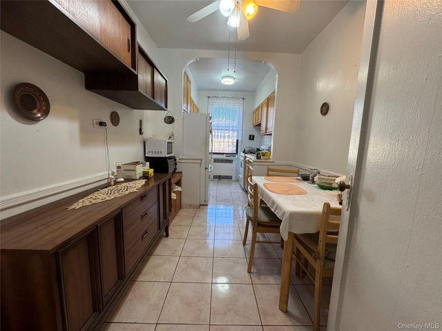 4330 44th Street 3F, Sunnyside, NY 11104