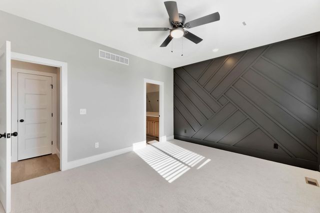 1137 W Trek Cir, Goddard, KS 67052