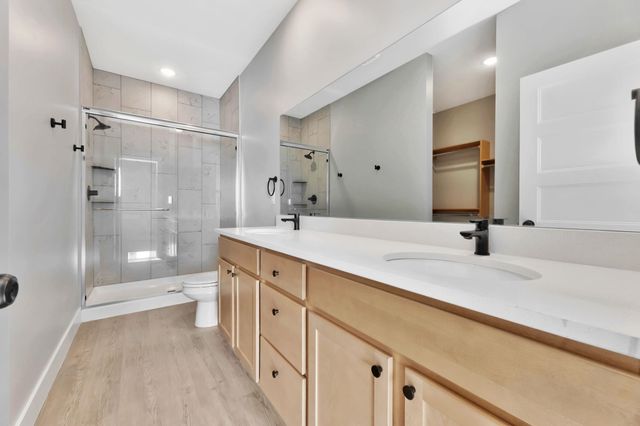 1137 W Trek Cir, Goddard, KS 67052