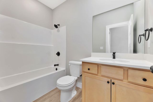 1137 W Trek Cir, Goddard, KS 67052