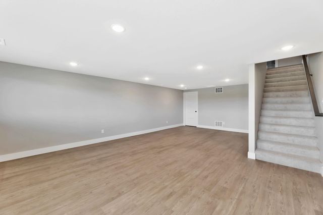 1137 W Trek Cir, Goddard, KS 67052