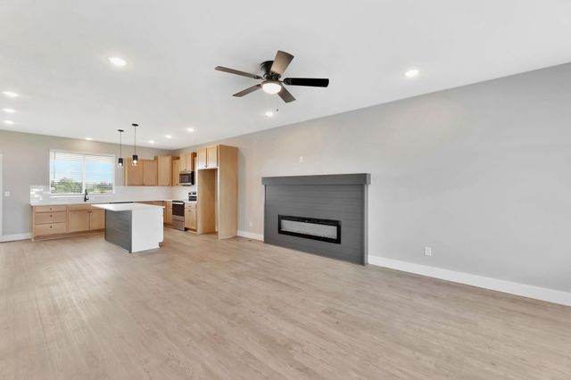 1137 W Trek Cir, Goddard, KS 67052