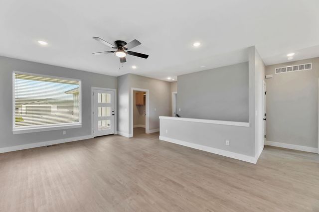 1137 W Trek Cir, Goddard, KS 67052