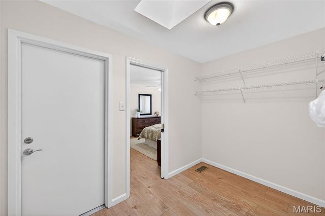 1601 Walpole Drive B, Chesterfield, MO 63017