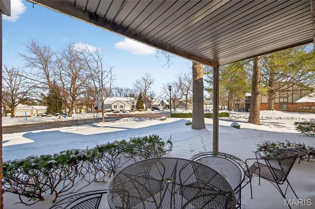 1601 Walpole Drive B, Chesterfield, MO 63017