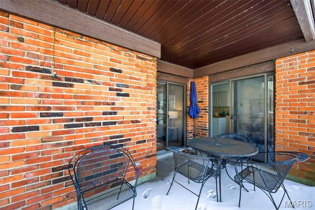 1601 Walpole Drive B, Chesterfield, MO 63017