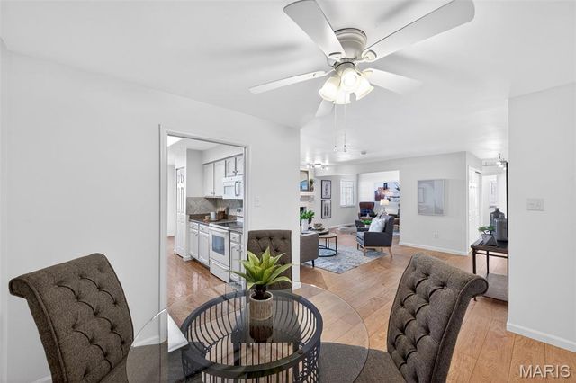 1601 Walpole Drive B, Chesterfield, MO 63017