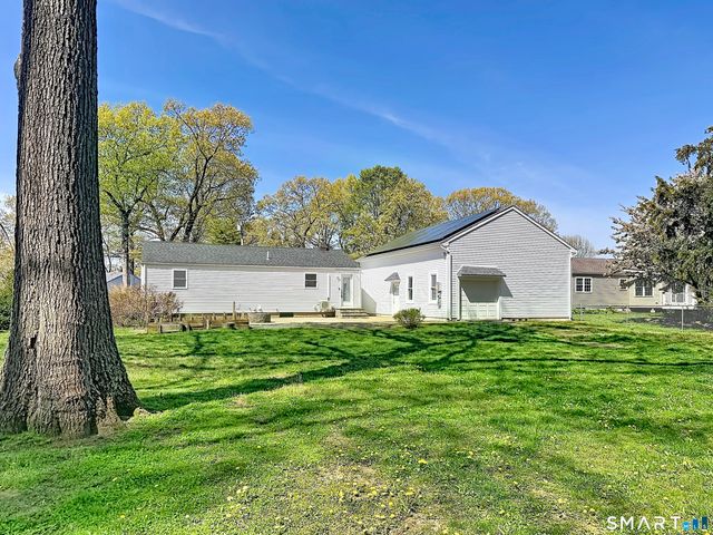 55 Field Road, Cromwell, CT 06416