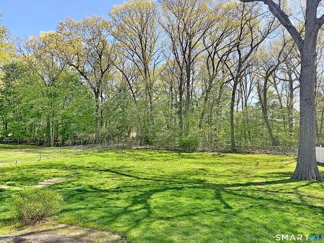 55 Field Road, Cromwell, CT 06416