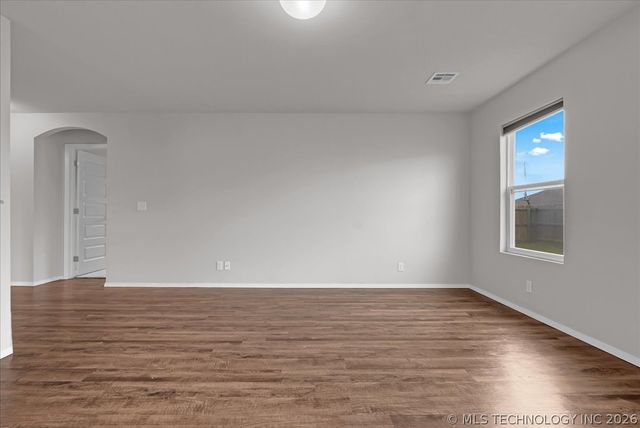10016 E 109th Place North, Owasso, OK 74055