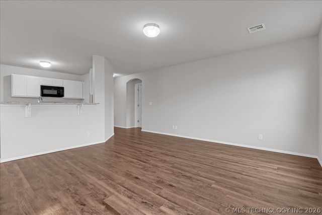 10016 E 109th Place North, Owasso, OK 74055