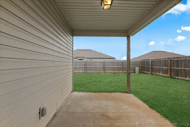 10016 E 109th Place North, Owasso, OK 74055