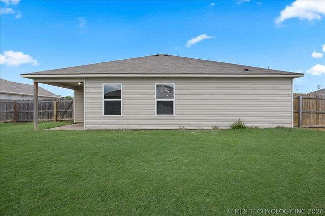 10016 E 109th Place North, Owasso, OK 74055