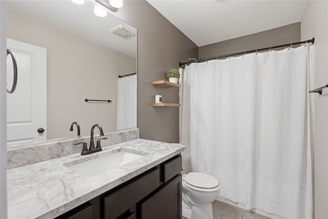 1909 NW Sunset Lane, Grimes, IA 50111