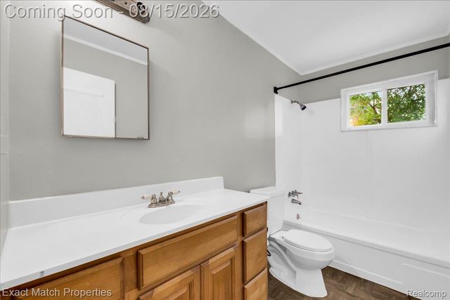 828 Sarasota Avenue, Pontiac, MI 48340