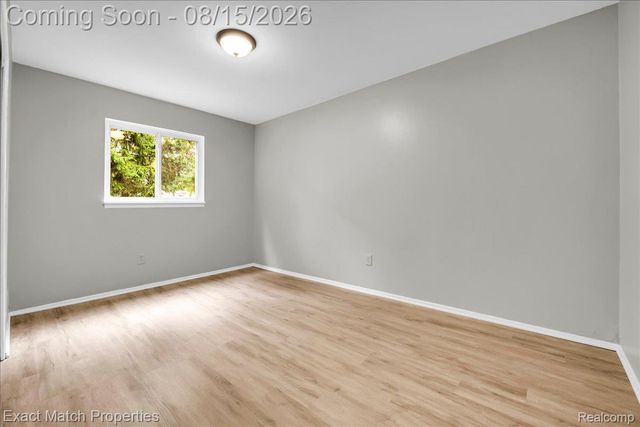 828 Sarasota Avenue, Pontiac, MI 48340