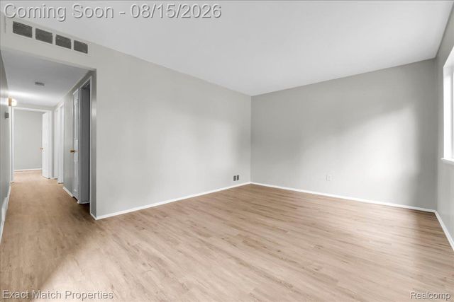 828 Sarasota Avenue, Pontiac, MI 48340