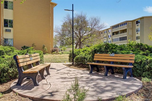 605 S Alton Way 12C, Denver, CO 80247