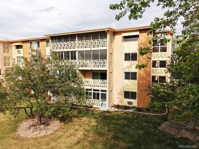 605 S Alton Way 12C, Denver, CO 80247