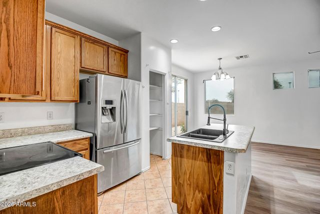 2208 N 78TH Glen, Phoenix, AZ 85035