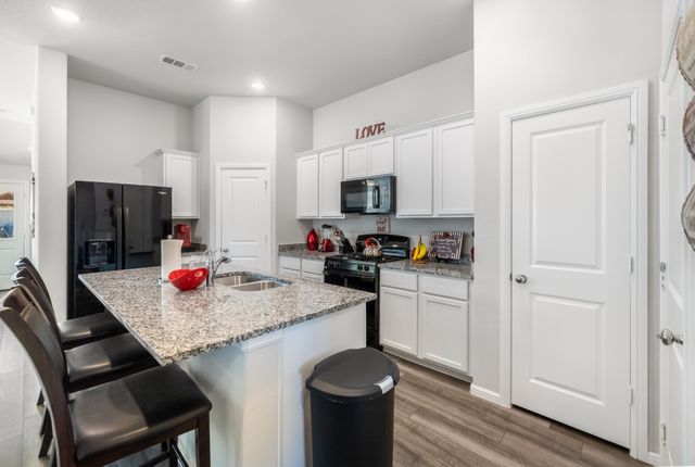 7518 Prairie Holly Lane, Venus, TX 76084