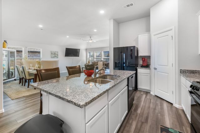 7518 Prairie Holly Lane, Venus, TX 76084