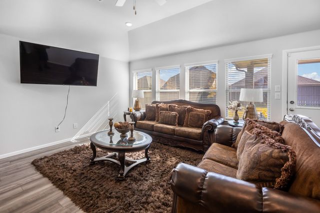 7518 Prairie Holly Lane, Venus, TX 76084