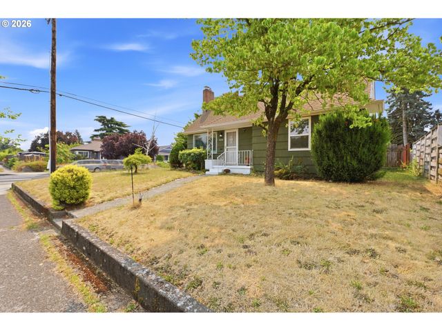 9128 Se MARKET St, Portland, OR 97216