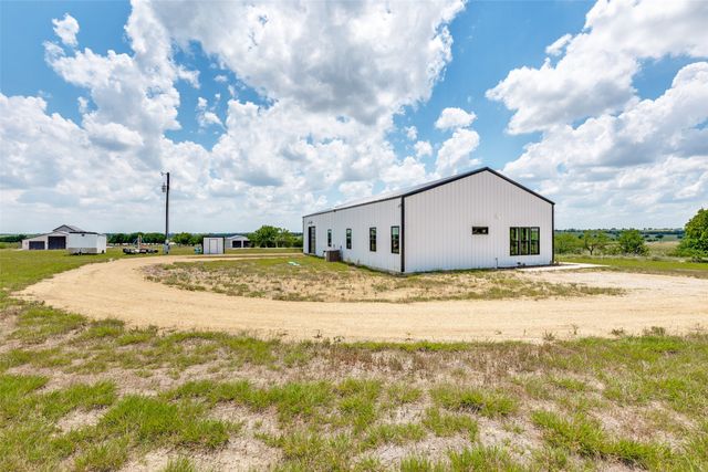 490 Private Road 4512, Decatur, TX 76234