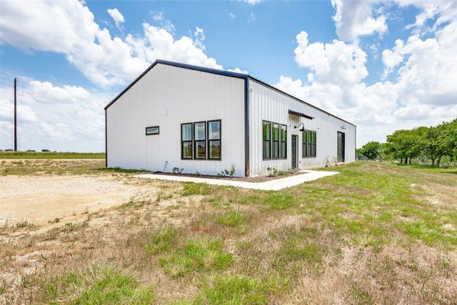 490 Private Road 4512, Decatur, TX 76234