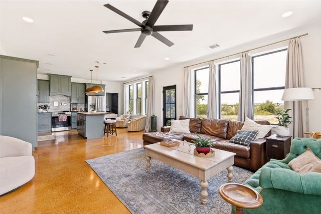 490 Private Road 4512, Decatur, TX 76234