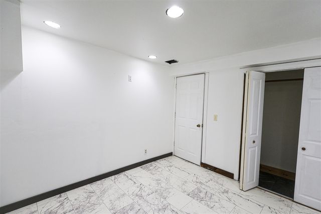 18 Highway Street, Battle Creek, MI 49014