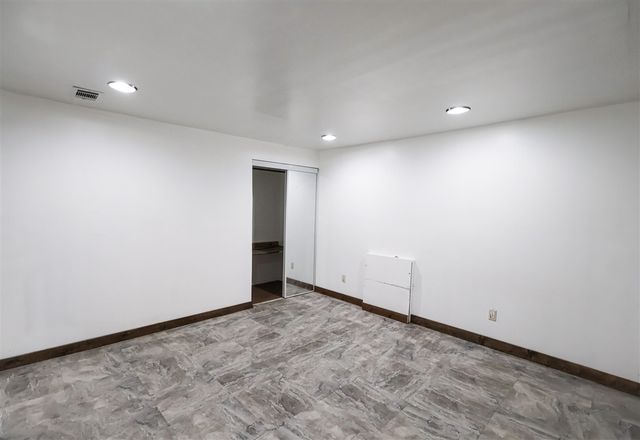 18 Highway Street, Battle Creek, MI 49014