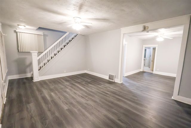 18 Highway Street, Battle Creek, MI 49014