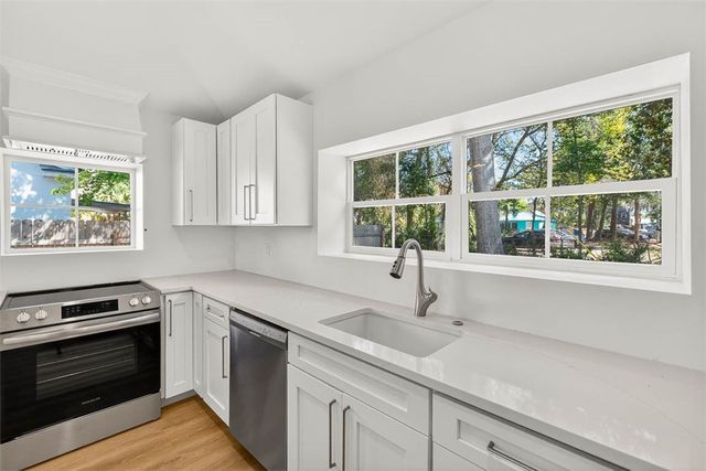 1904 Reynolds Street, Brunswick, GA 31520