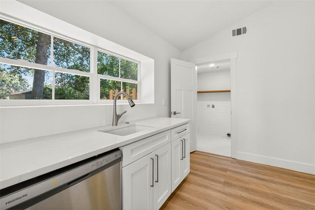 1904 Reynolds Street, Brunswick, GA 31520