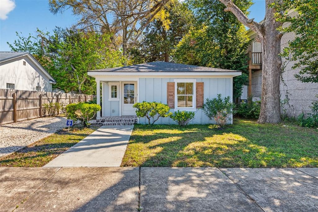 1904 Reynolds Street, Brunswick, GA 31520